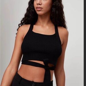 ARITZIA Cayenne Crop Top in S